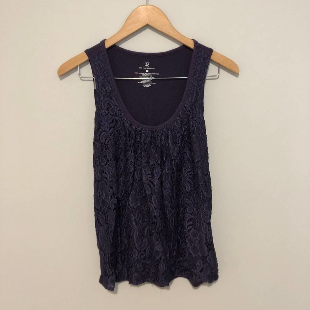 NEW New York & Company Lace Blouse Scoop Neck Sleeveless Pullover Tank Purple XS